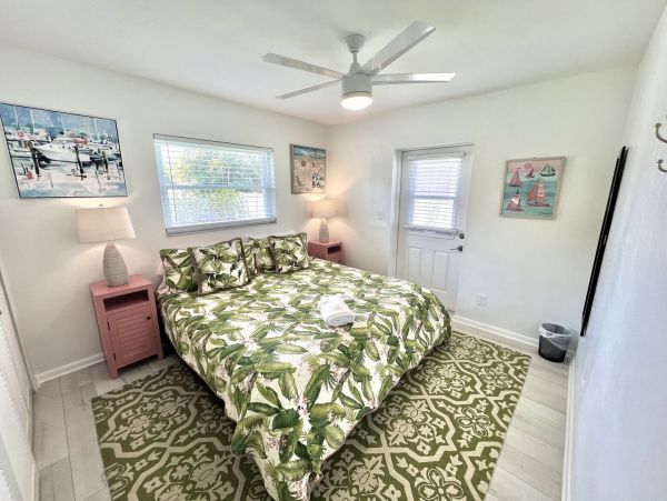 Naples Home 1028860