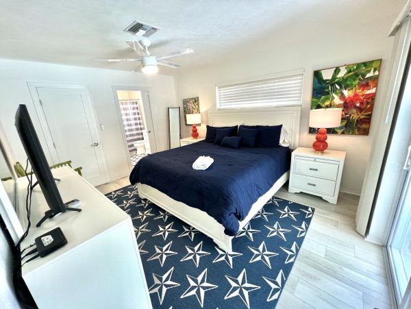 Naples Home 1028860