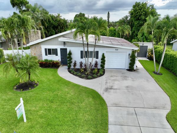 Naples Home 1028861