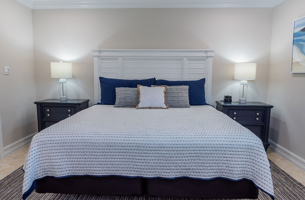 Naples Home 1028861
