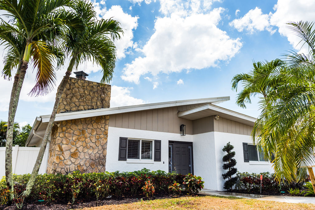 Naples Home 1028861