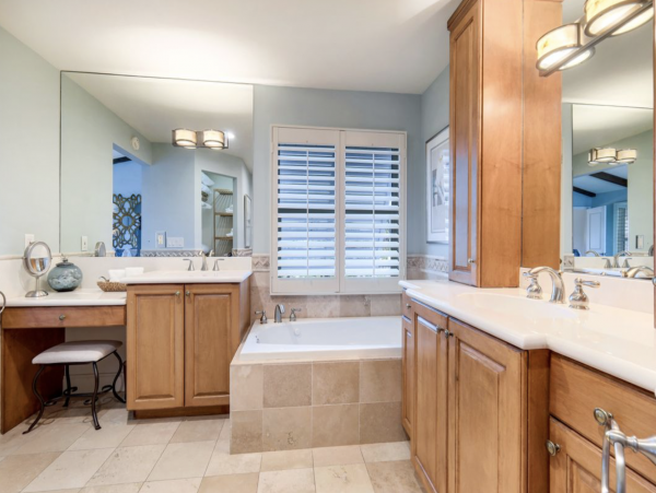 Pure luxury Naples Vacation Home Pool Vanderbilt Beach.
