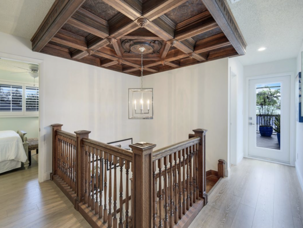 Pure luxury Naples Vacation Home Pool Vanderbilt Beach.