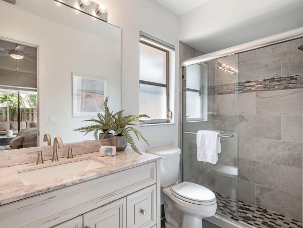 Luxury Naples Home with Three Bedroom & private Pool