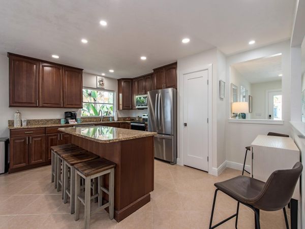 Naples Home 1028865