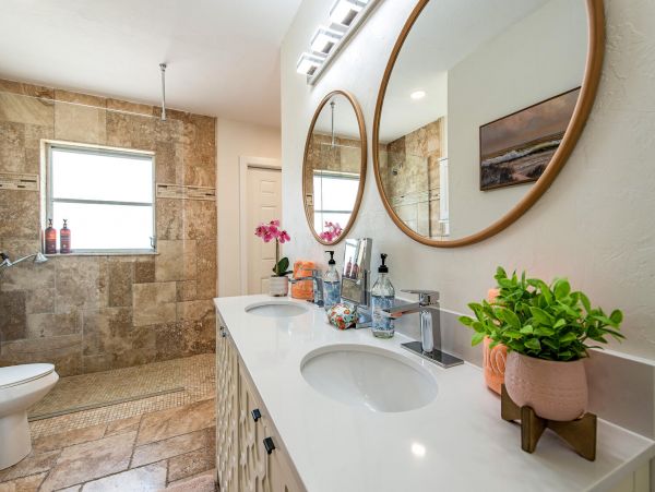 Naples Home 1028865