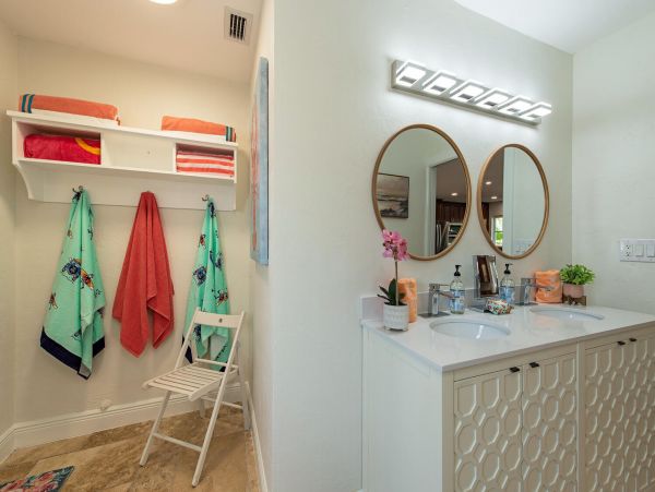 Naples Home 1028865