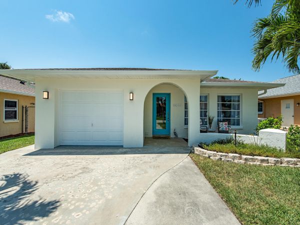 Naples Home 1028865