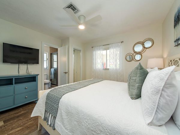 Naples Home 1028865