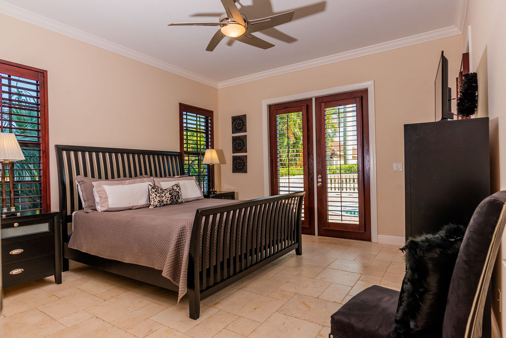 Naples Home 1028866