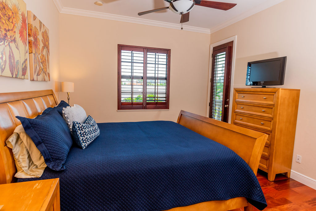 Naples Home 1028866