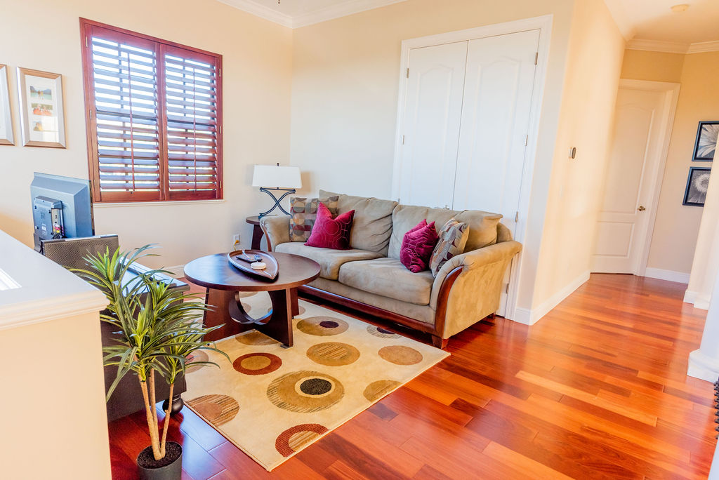 Naples Home 1028866