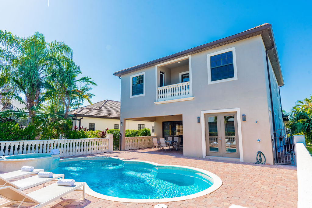 Naples Home 1028866