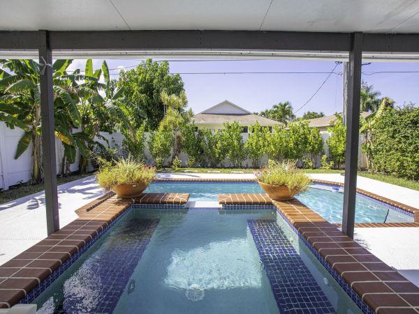 Naples Home 1028867