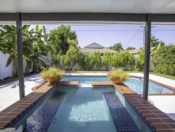 Naples Home 1028867