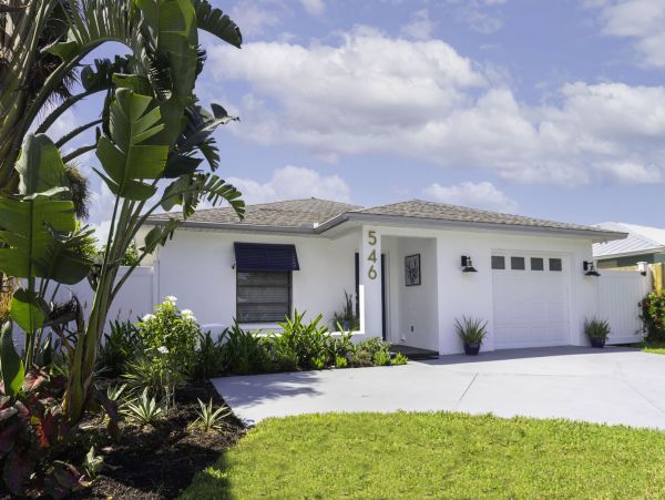 Naples Home 1028867