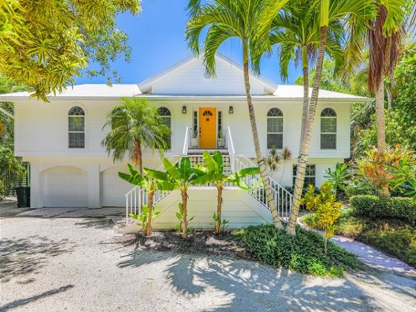 Sanibel Vacation Home Three Bedroom