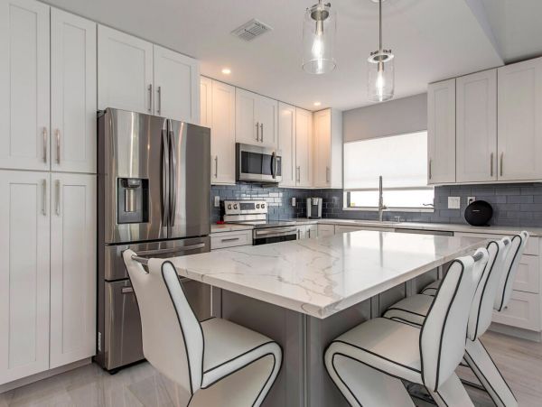 Naples Home 1028869