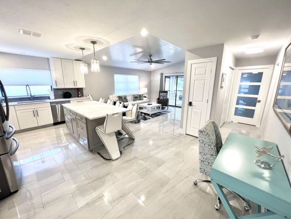 Naples Home 1028869