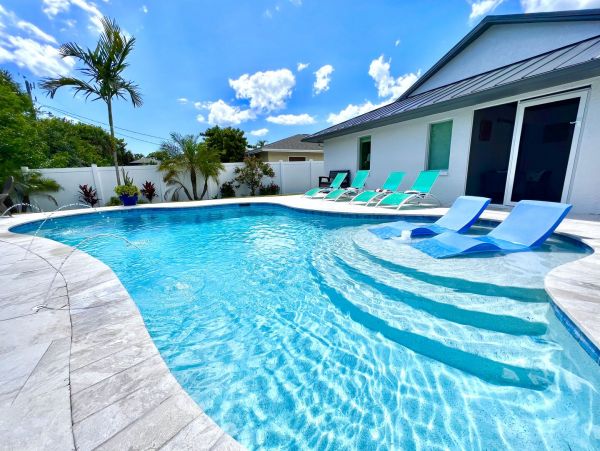 Naples Home 1028869
