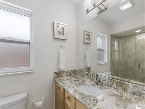 Vacation Rentals Naples Park Home with Pool Near Vanderbilt Beach