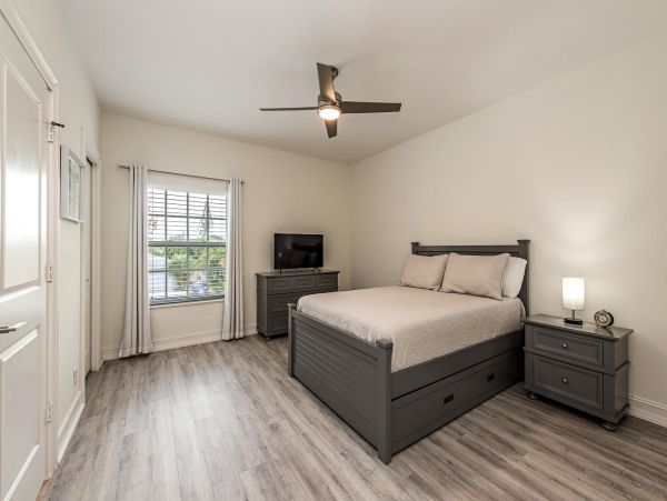 Luxury Home with Private Heated Pool Close to Vanderbilt Beach in Naples