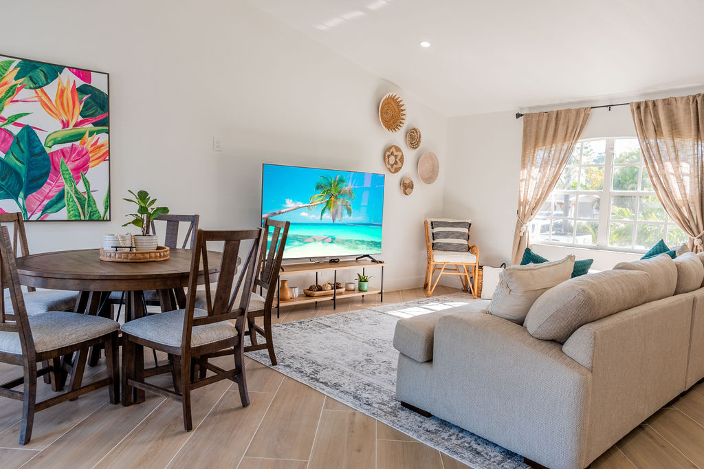 Naples Home 1028872
