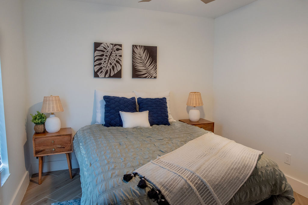 Naples Home 1028872