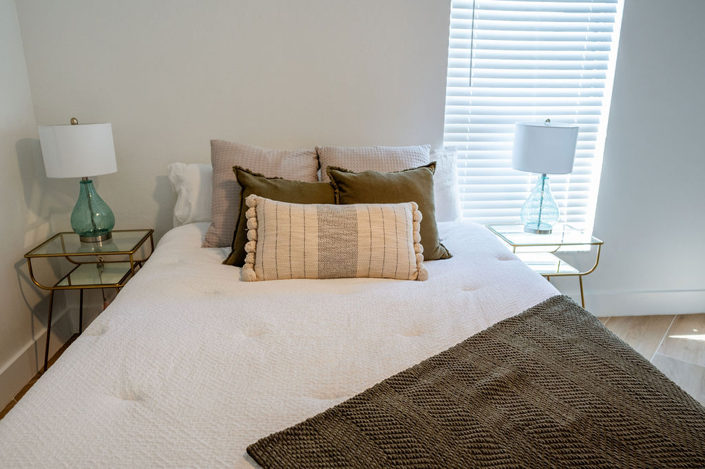 Naples Home 1028872