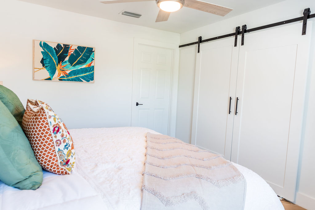 Naples Home 1028872