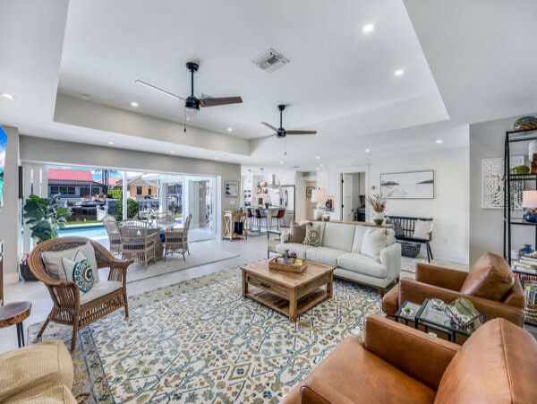 Stunning 3 Bedroom Vacation Pool Home