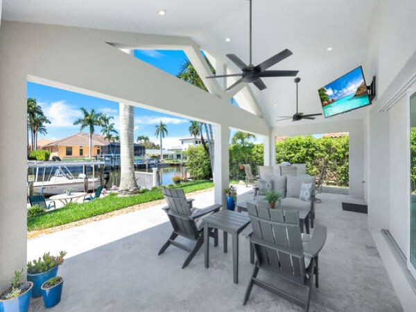 Stunning 3 Bedroom Vacation Pool Home