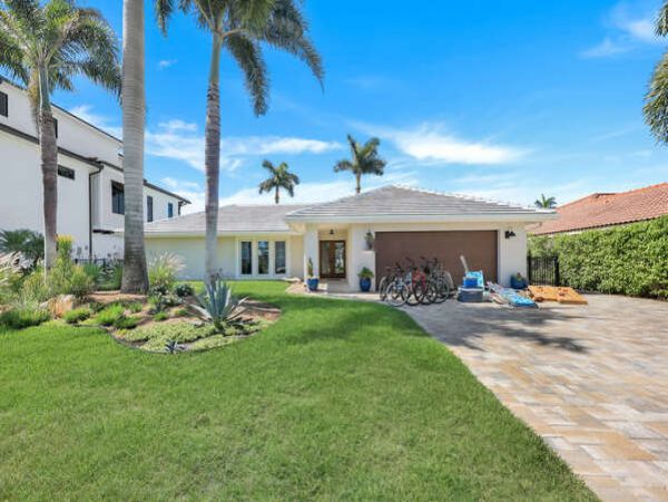 Stunning 3 Bedroom Vacation Pool Home