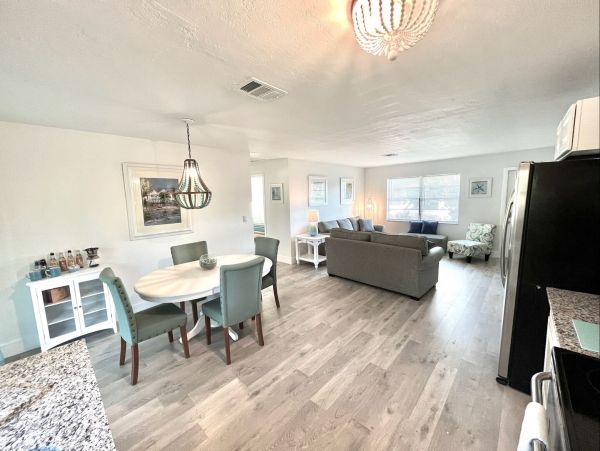 Naples Home 1028881