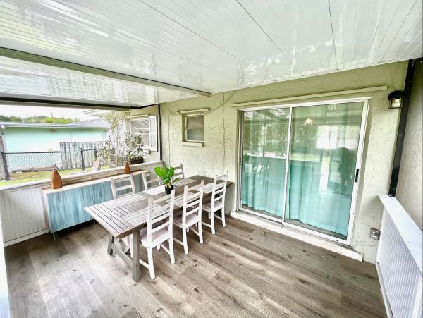Naples Home 1028881