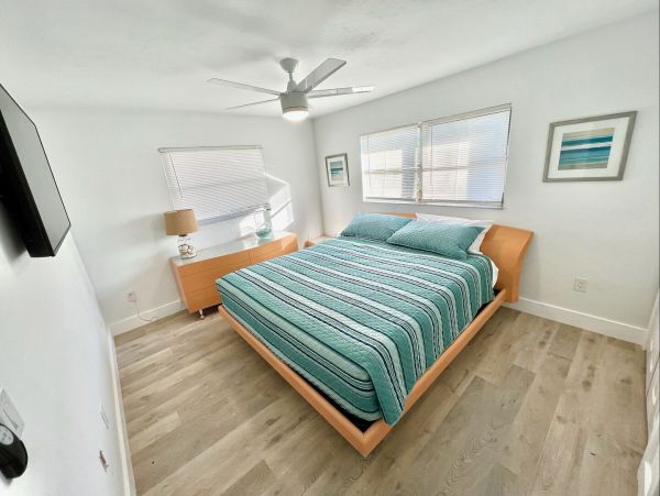 Naples Home 1028881