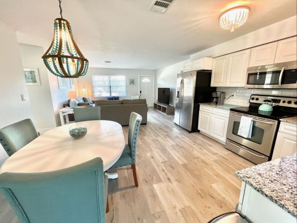Naples Home 1028881