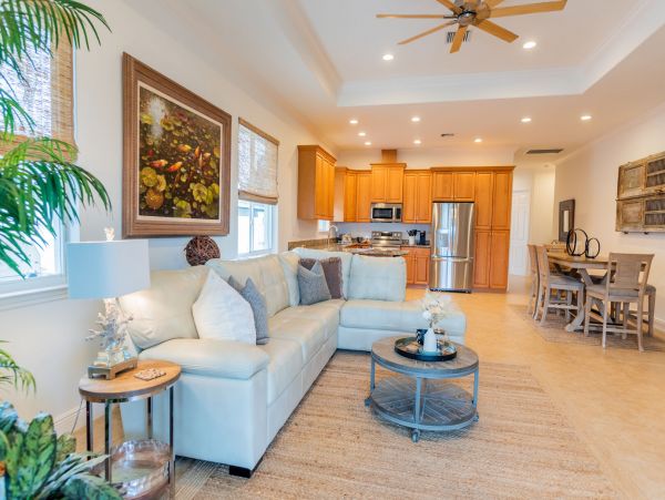 Naples Home 1028882