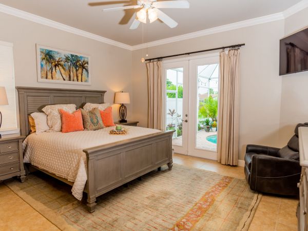 Naples Home 1028882