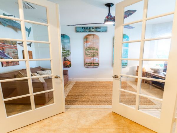 Naples Home 1028882