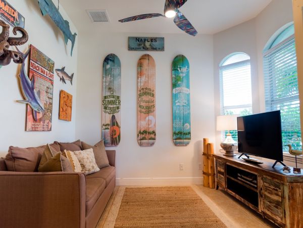 Naples Home 1028882