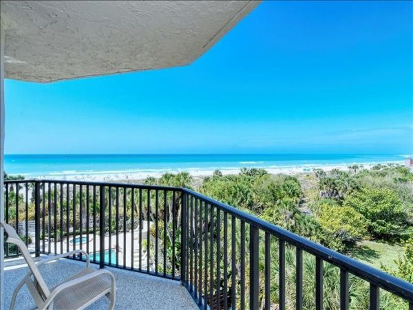 Siesta Key Vacation Condo Two Bedroom On Beach