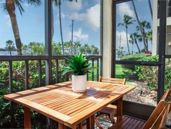 First Floor Two Bedroom Unit Steps from the Beach in Siesta Key