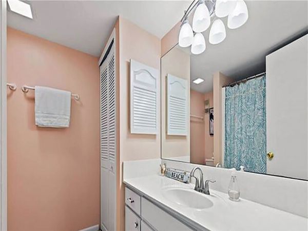 Sanibel Condo 1028913