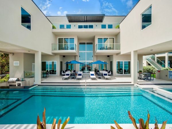 On Beach Cayman Island Vacation Estate 13 Bedroom