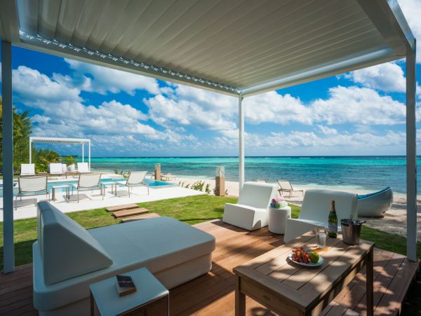 On Beach Cayman Island Vacation Estate 13 Bedroom