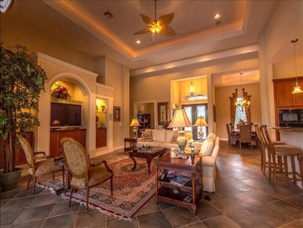 Naples Home 1028919