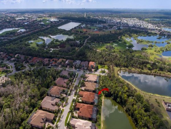 Naples Home 1028919