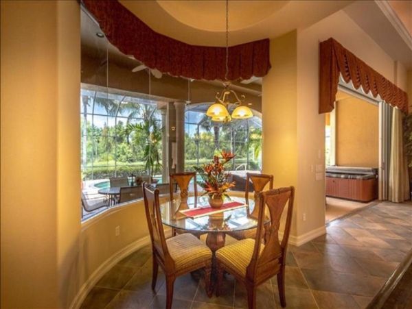 Naples Home 1028919