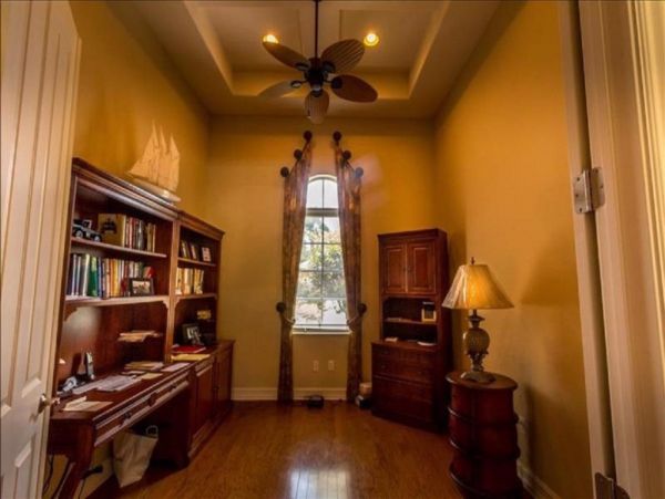 Naples Home 1028919